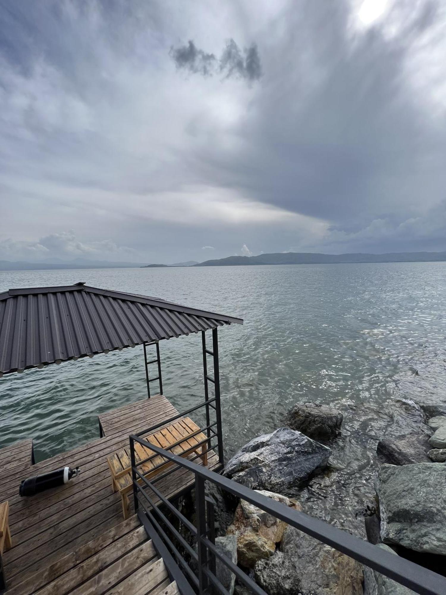 Altitude 1900 Dive Resort Chambarak Exterior foto
