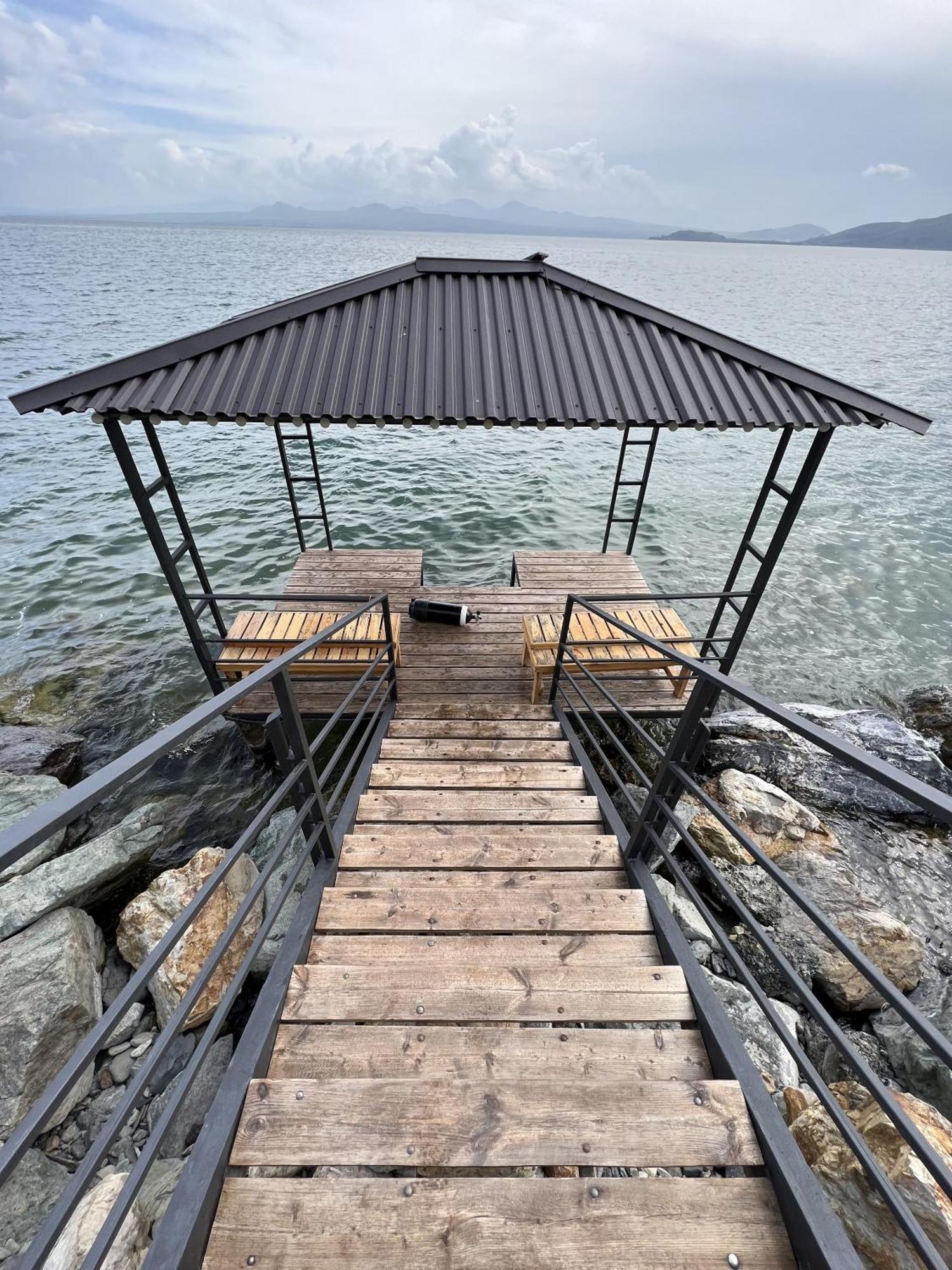 Altitude 1900 Dive Resort Chambarak Exterior foto