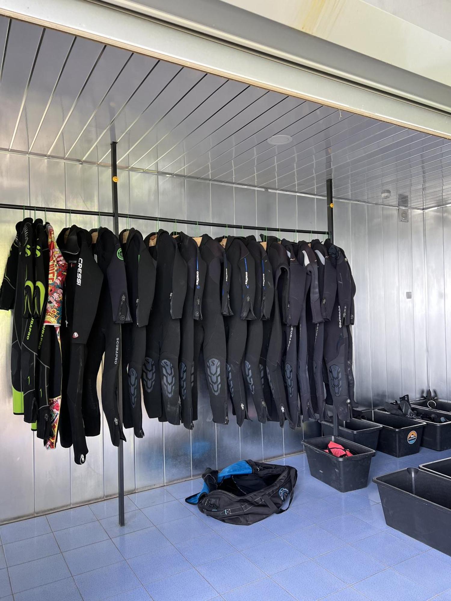 Altitude 1900 Dive Resort Chambarak Exterior foto